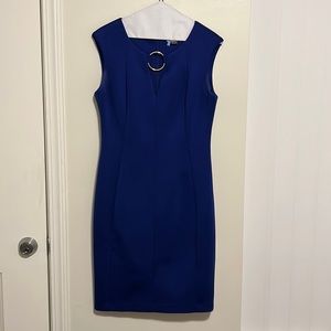 Calvin Klein ‘V’ neck dress